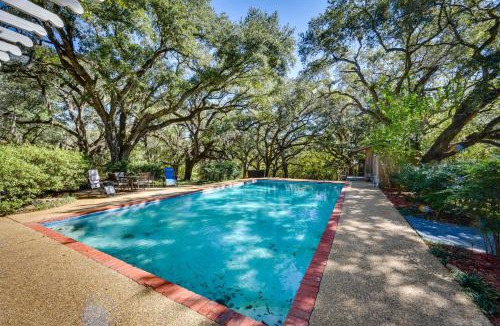Pinckneyville House | Historic 5,400-Sq-Ft Woodville Estate w/Pool