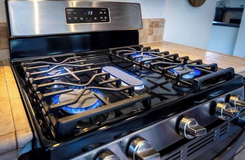 Downtown Riverside House | Historic 5BR | 1mi from Downtown | EV Charger