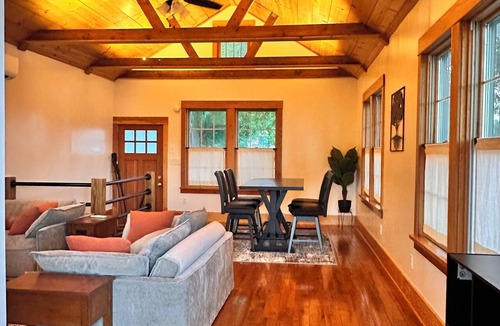 Olivia House | Historic and Unique 1 bed, 1 bath. Sleeps 5!