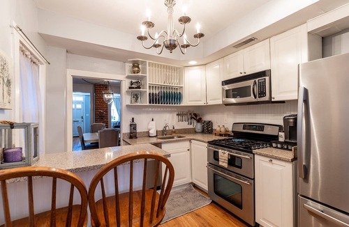 Historic District House | Historic Annapolis Retreat Steps to the Statehouse & City Dock w Parking & Private Patio