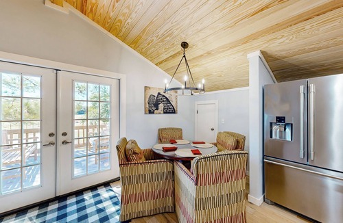 Tylertown Apartment | Historic Barn in Mississippi: Equestrian Getaway!