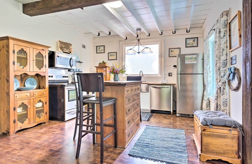 Ocean Springs Cottage | Historic Biloxi Bay Cottage w/Beautiful View