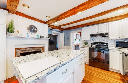 Sagamore Beach House | Historic, dog-friendly homestead with a washer/dryer, furnished patio, & yard