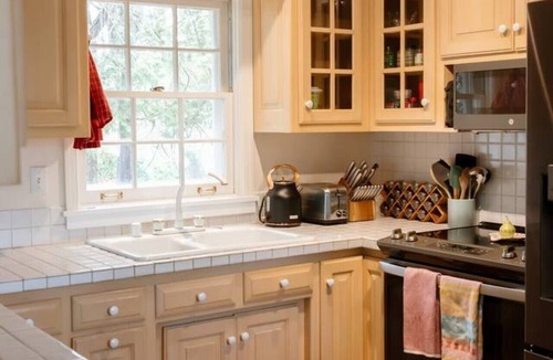 Ephraim House | Historic Ephraim Home Across from Anderson Dock