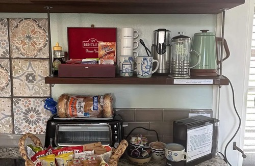 Laurel Cottage | Historic Guesthouse in Downtown Laurel