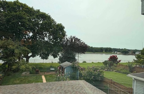 Chesapeake City House | HISTORIC WATERFRONT 2 Bedrooms/4 beds in Chesapeake City with AC