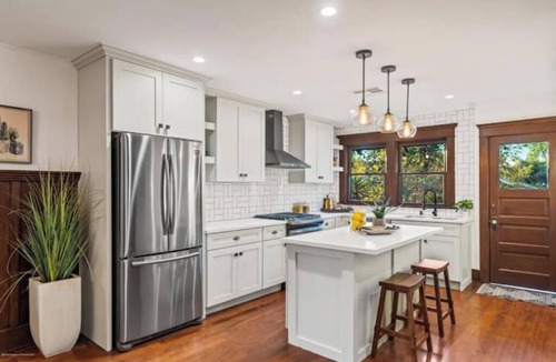 Highland Park House | Historical Craftsman with Modern Amenities