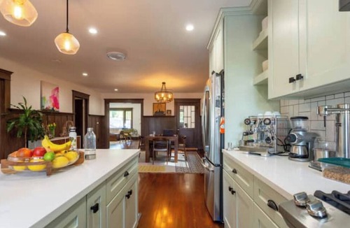 Highland Park House | Historical Craftsman with Modern Amenities