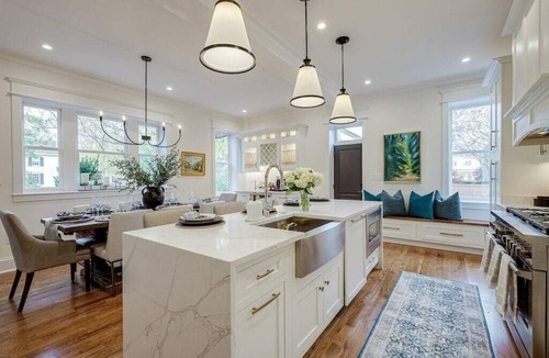 Old Town West House | Hobson Hall - Perfect Old Town Location!
