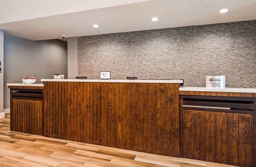 Gonzales Hotel | Holiday Inn Express & Suites Gonzales, an IHG Hotel