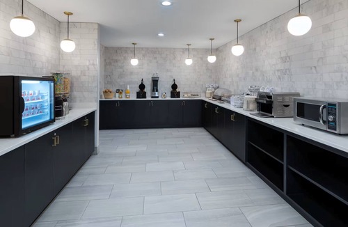 Northeast Hotel | Holiday Inn Express And Suites Washington Dc Noma by IHG