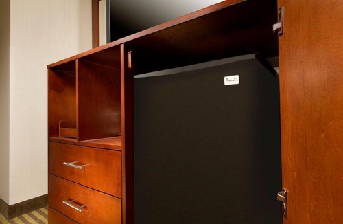 Woburn Hotel | Holiday Inn Express Boston North-Woburn by IHG