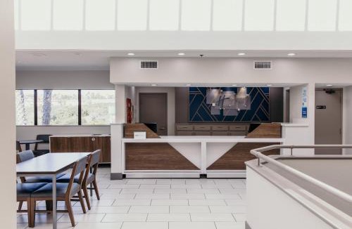 Grover Beach Resort | Holiday Inn Express Grover Beach-Pismo Beach Area by IHG