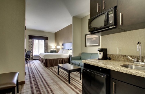 Natchez Hotel | Holiday Inn Express Hotel & Suites Natchez South by IHG