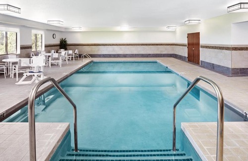 Sheboygan Hotel | Holiday Inn Express Sheboygan-Kohler/I-43 by IHG