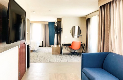 Lebec Hotel | Holiday Inn Express & Suites Frazier Park by IHG
