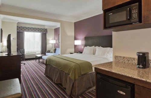 Mathews Hotel | Holiday Inn Express & Suites Raceland - Highway 90 by IHG