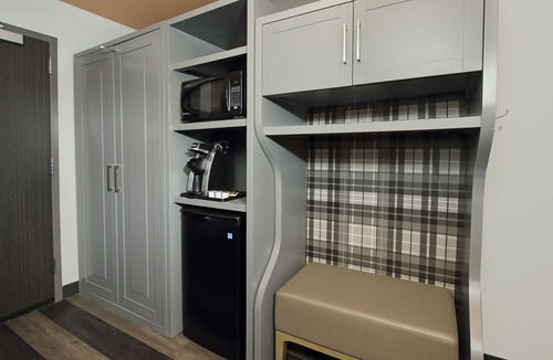 Hattiesburg Hotel | Holiday Inn Hattiesburg - North by IHG