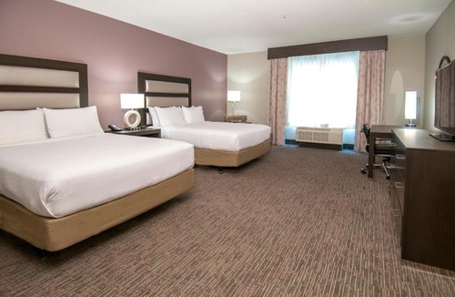Kenner - Louis Armstrong International Airport Hotel | Holiday Inn - New Orleans Airport North by IHG