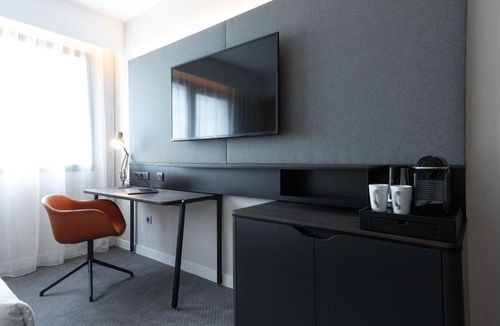 Roissy-en-France Hotel | Holiday Inn Paris CDG Airport an IHG Hotel