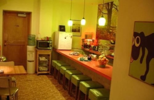 Sturgeon Bay Hotel | Holiday Music Motel