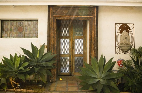 Hollywood Heights House | Hollywood Hills Contemporary Moroccan