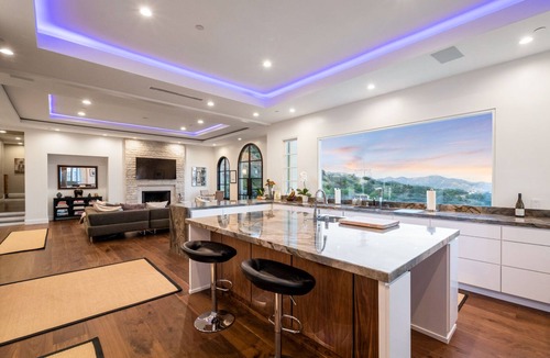 Hollywood Hills House | Hollywood Hills Mansion - Weddings, Corporate Retreats, Events, Private Stays