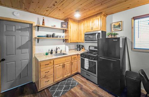 Sugarloaf House | Holmes Hub Cabin