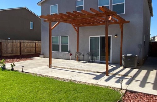 Merced House | Home 2 mins from Mercy MED Hospital and UC Merced
