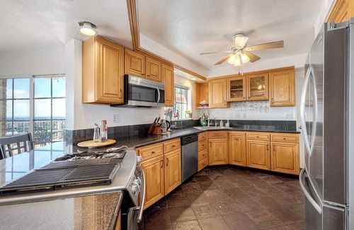 La Presa House | Home in the Sky! Relax in 4br/2ba Home with Amazing Panoramic SD views.