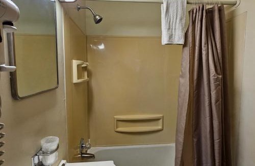 Abbotsford Hotel | Home Motel Abbotsford