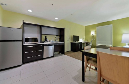 Gulfport Hotel | Home2 Suites by Hilton Gulfport I-10
