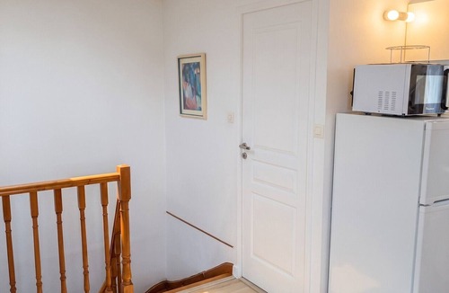 Rosny-sous-Bois Apartment | Homerez - Apartment Rosny-sous-Bois
