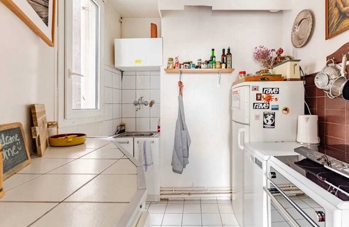 Quartier de la Goutte-d'Or Apartment | Homerez - Apartment in Paris