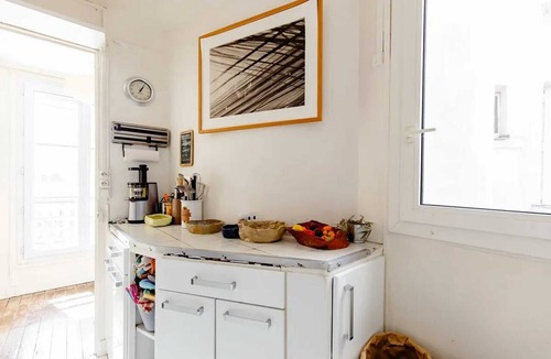 Quartier de la Goutte-d'Or Apartment | Homerez - Apartment in Paris