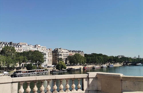 Passy Apartment | Homerez - Apt in Paris (Trocadéro)