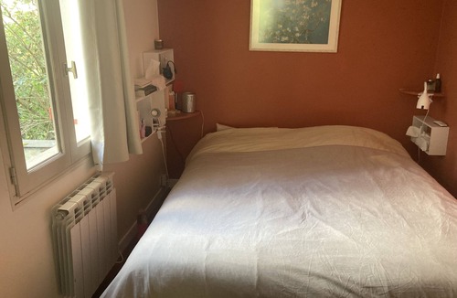 Montreuil House | Homerez - Big house for 10 ppl. with terrace and balcony at Montreuil