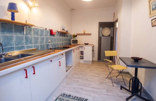 Montreuil House | Homerez - House in Montreuil