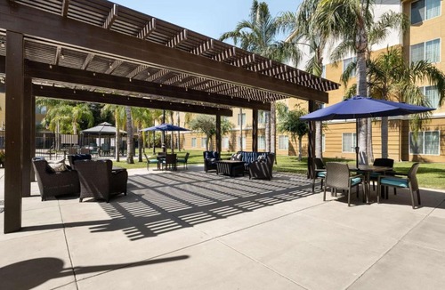 Greenacres Hotel | Homewood Suites Bakersfield