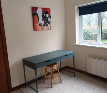 Ahascragh House | Hook Lighthouse Cottage