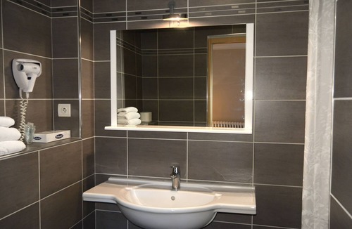 Gouvieux Hotel | Hostellerie du Pavillon St Hubert