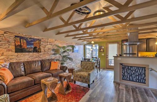 Cornville House | Hot Tub & View: Wine Country Retreat in Cornville