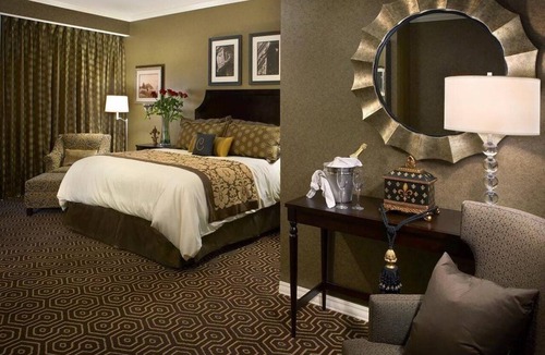 Downtown Dubuque Hotel | Hotel Julien Dubuque