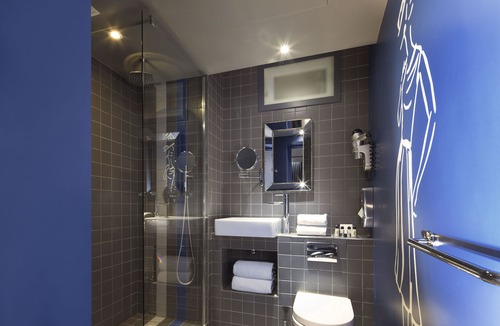 Saint-Vincent-de-Paul Hotel | Hotel Mademoiselle