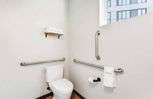 Gallaudet Hotel | Hotel Nell - Union Market
