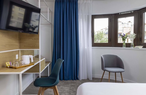 Saint-Vincent-de-Paul Hotel | Hotel Paris Louis Blanc