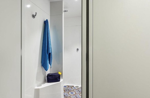 9th Arrondissement Opéra Hotel | HotelF1 Paris Saint Ouen Marché Aux Puces