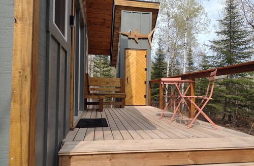 Grand Marais Cabin | House of the Grouse - Charming River-side Cabin and Sauna!