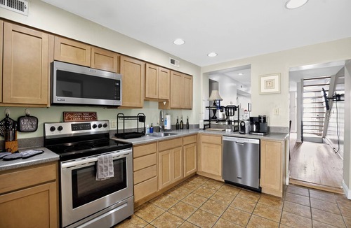 Canton House | Hudson house