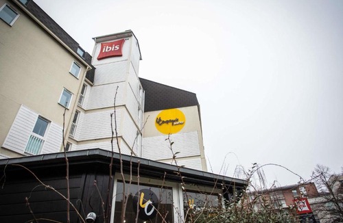Le Port sous la Lune Hotel | ibis Nogent Sur Marne RÉNOVÉ EN 2025